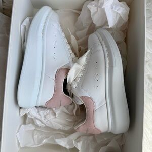 Classic Alexander McQueen Molly girl Sneaker Sz US 10-10.5 EUR 27 white/pink
